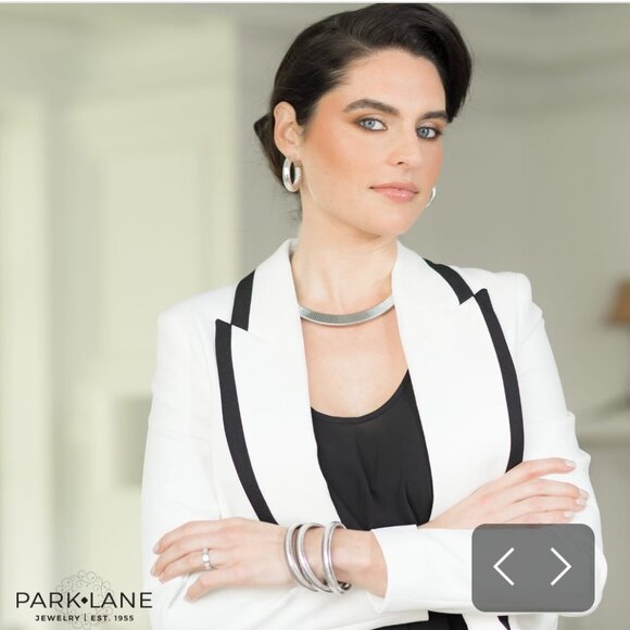 Embraceable Necklace - Silver - Picture 2 of 2